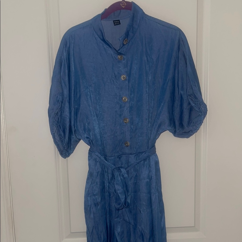 Elegant Blue Button-Up Dress